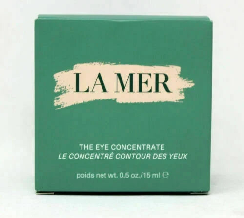 Green box of La Mer The Eye Concentrate on a white background